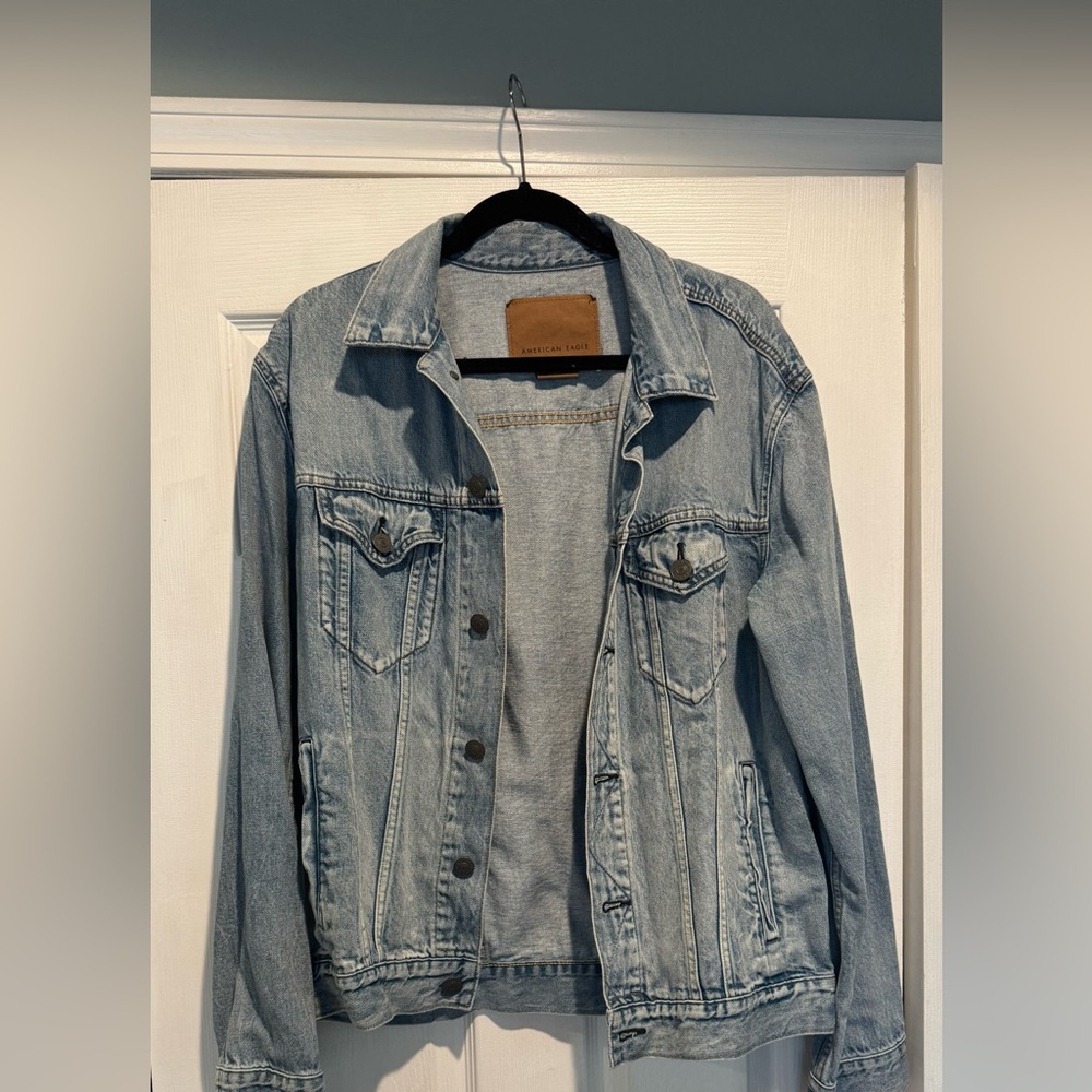 American Eagle boyfriend fit  Denim Jacket
